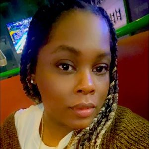 Meet your Posher, Tenaira